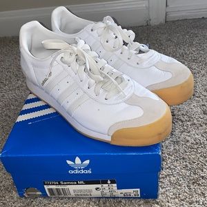 Women’s Pumas Samoa ML - Size 10